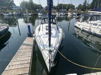 Beneteau Oceanis 310 Click to launch Larger Image