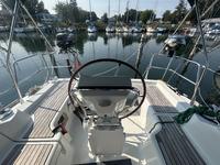 Beneteau Oceanis 310 Click to launch Larger Image