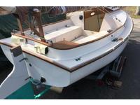 2004 MENGER 19' CATBOAT  Click to launch Larger Image