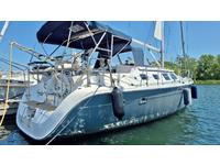 Hunter 41 Deck Salon Click to launch Larger Image