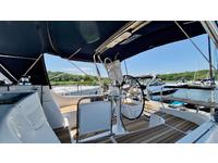 Hunter 41 Deck Salon Click to launch Larger Image