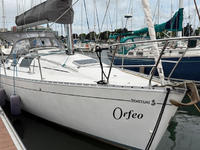 Beneteau 32S5 Click to launch Larger Image