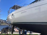 Beneteau 32S5 Click to launch Larger Image