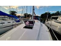 Beneteau 323 Click to launch Larger Image
