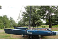 HOBIE MIRACLE 20 Click to launch Larger Image