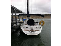 BENETEAU 390 oceanis Click to launch Larger Image