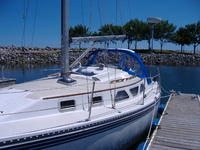 1988 Reefpoint Marina Racine Wisconsin 31' 2 Capital Yachts Newport 31