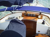 Fort Myers Yacht Brewer 12.8 Click to launch Larger Image