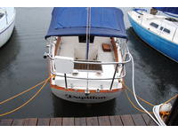 Cape Dory Cape Dory 25 Click to launch Larger Image