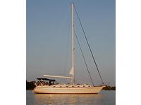 Island Packet IP-420 Click to launch Larger Image