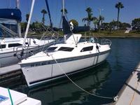 Hunter 25ft trailerable Click to launch Larger Image