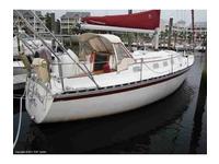 1988 south port North Carolina 33 caliber yachts sloop