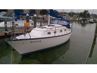 Hunter 27 SL Click to launch Larger Image
