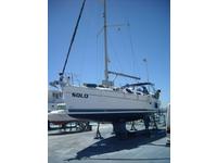Hunter Legend 41 A/C Click to launch Larger Image