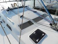Beneteau Oceanis 473 Click to launch Larger Image