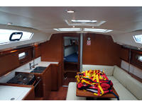 Beneteau France Oceanis 40 3-cabins Click to launch Larger Image