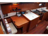 Beneteau France Oceanis 40 3-cabins Click to launch Larger Image