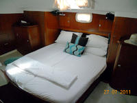 Beneteau France Beneteau OCEANIS 40 CC Click to launch Larger Image