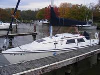 1990 Ithaca New York 26.58 Hunter Marine 27