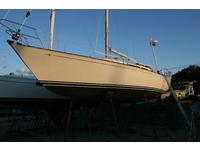C&C 37 Click to launch Larger Image