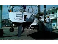 Hunter 28.5 Click to launch Larger Image