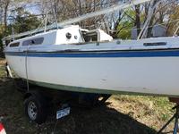 1980 Rochester New York 25 MacGregor 25 Mast Sails Parts