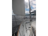 Beneteau 411 Click to launch Larger Image