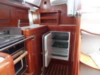 Beneteau 423 Partnership Click to launch Larger Image