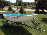  fairport Ohio  Boston Whaler Squall sailing & row