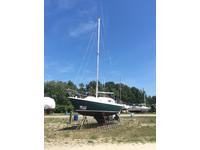 1973 Great Bay Marina Newington NH New Hampshire 26 Pearson 26 classic pocket cruiser