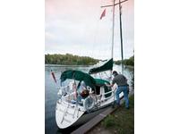 Canadian Sailcraft CS33 Click to launch Larger Image