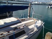 Catalina 25 Swing keel shoal draft inboard diesel Click to launch Larger Image