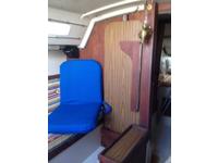 Catalina 25 Swing keel shoal draft inboard diesel Click to launch Larger Image