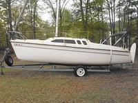 Hunter 23.5 Click to launch Larger Image