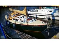 G deVries Lentsch Ship Yard Holland Bill Tripp Lentsch 29 TL29 Click to launch Larger Image