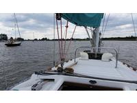 Hunter Sloop Click to launch Larger Image