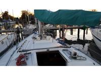 Hunter Sloop Click to launch Larger Image