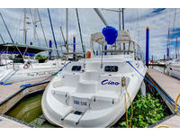 Hunter 420 Passage Click to launch Larger Image