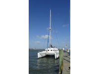 SOLD  -  Lagoon 380 S2 Click to launch Larger Image
