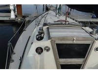 Robert Perry Islander 28 Click to launch Larger Image