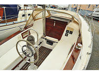 Endevour E32 Sloop Click to launch Larger Image