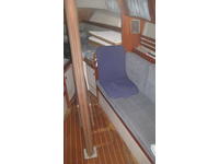 S2 Yachts S2 9.2C center cockpit Click to launch Larger Image