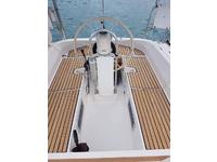 Beneteau Oceanis 350 Click to launch Larger Image