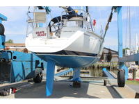 HUNTER LEGEND 35.5 Click to launch Larger Image