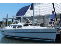 Hunter 42.6 Click to launch Larger Image