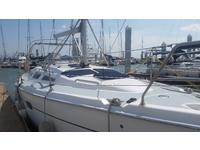 Hunter 36 Click to launch Larger Image