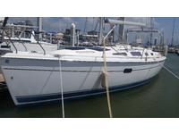 Hunter 36 Click to launch Larger Image