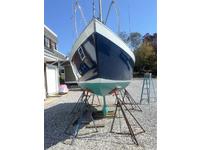 Chris Craft Captain 26 CC Sloop Click to launch Larger Image