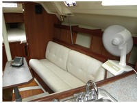 Hunter Marine USA 30T Tall Mast Sloop Click to launch Larger Image