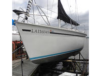Hunter Marine USA 30T Tall Mast Sloop Click to launch Larger Image